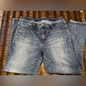 Seven7 Women's Straight Leg Jeans in Blue